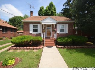 25 S 38th St, Belleville, IL 62226