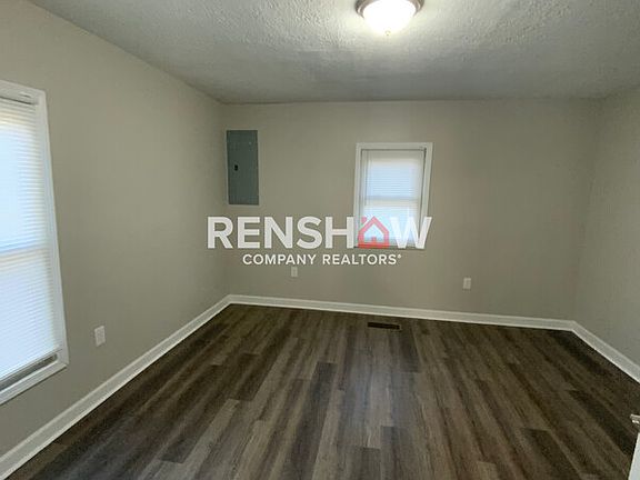 4th image of 158 Royal St