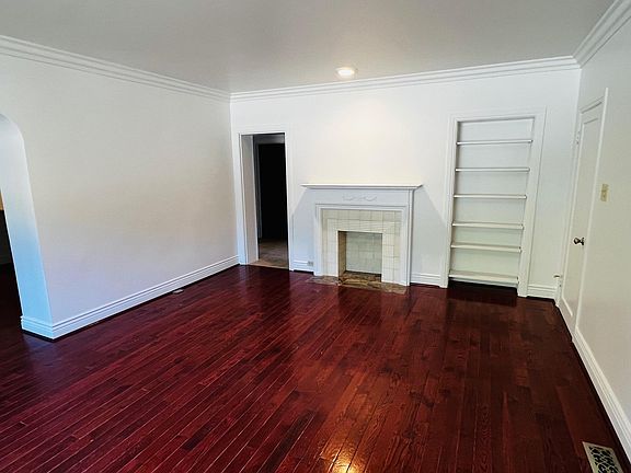 4th image of 124 N Canyon Rd #L