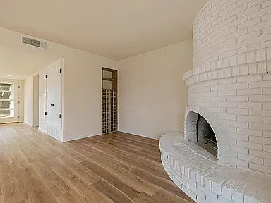 4 bed, 1802 sqft, $3,400 — Photo 3