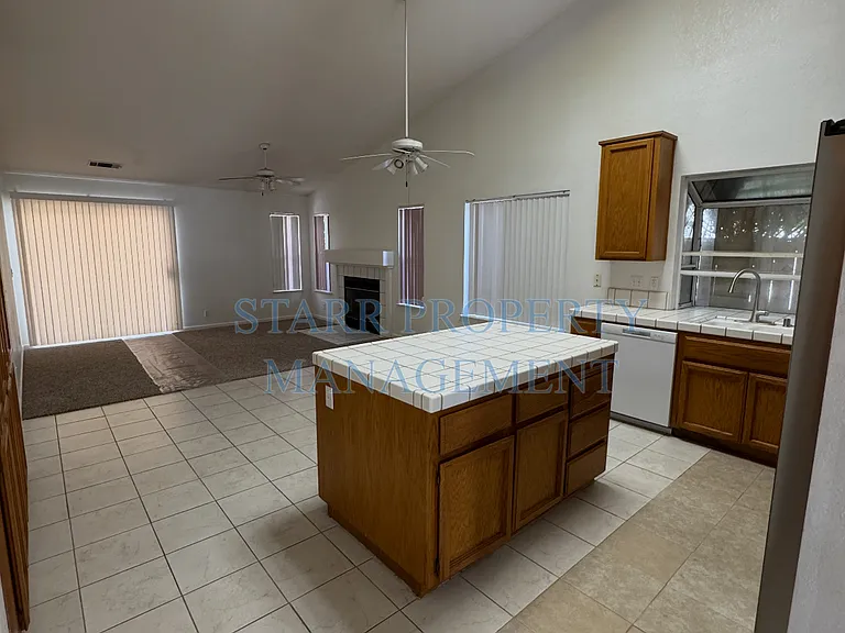 10086 River Falls Cir — Photo 4