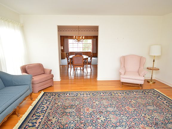 5th image of 1842 Norfolk Ave