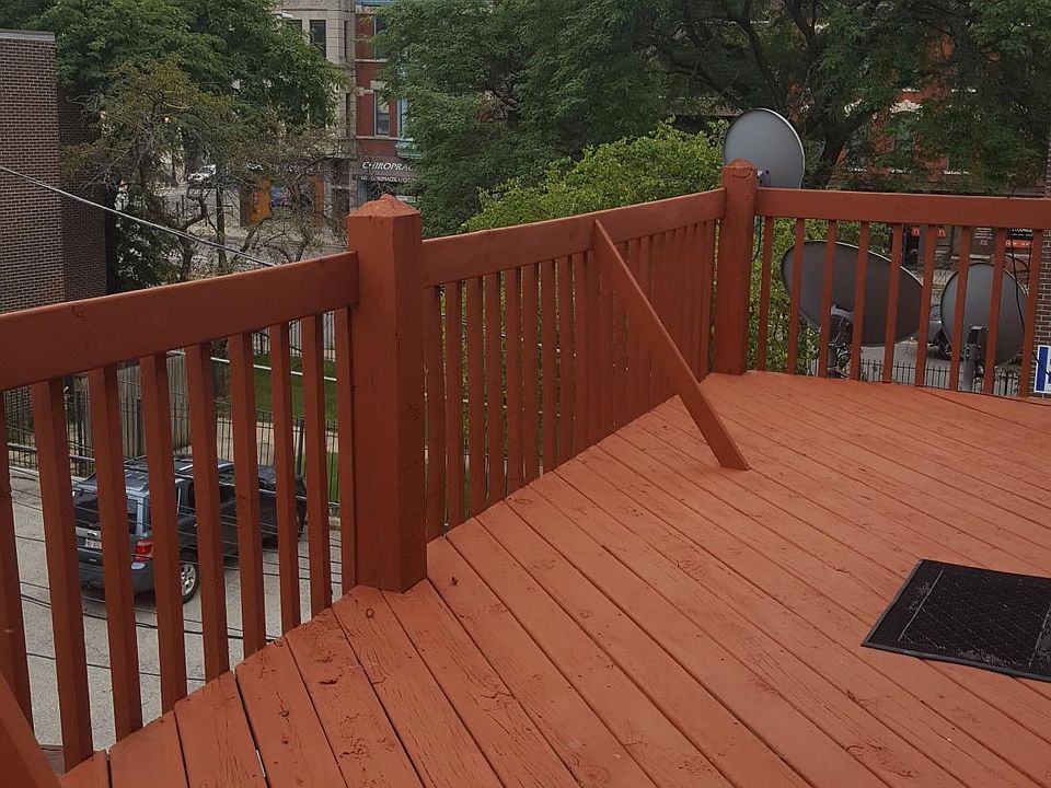 Deck with beautiful view of the City