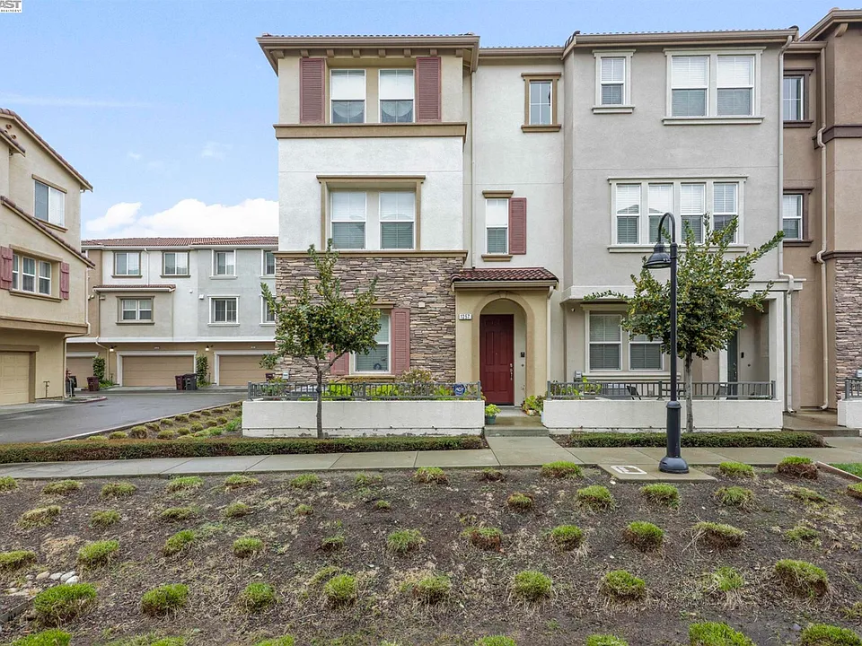1257 George Cir