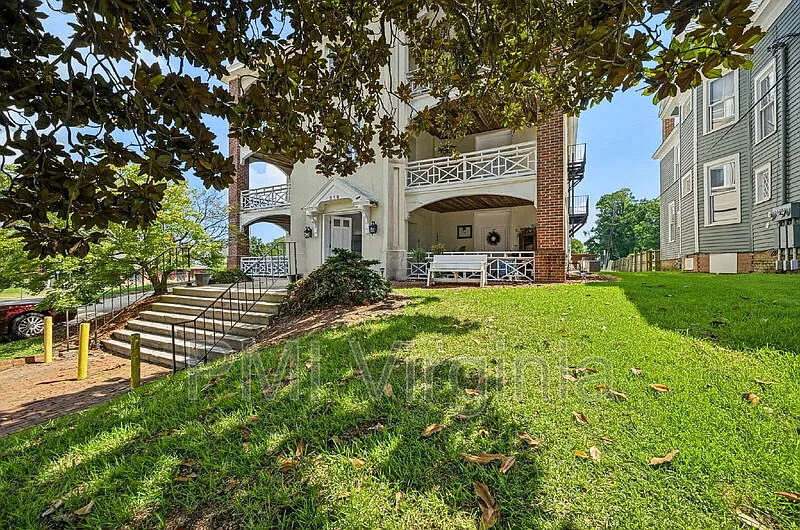 318 N Main St #K