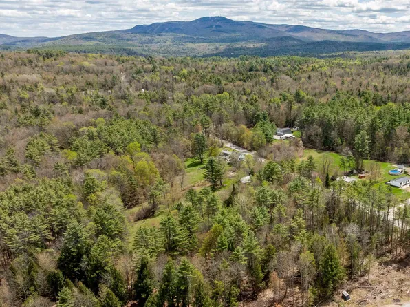 Bradford Road, Newport, NH 03773