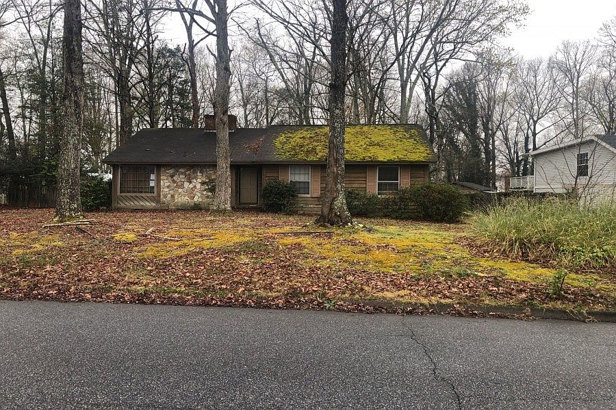 1st image of 23 Woodharbor Dr