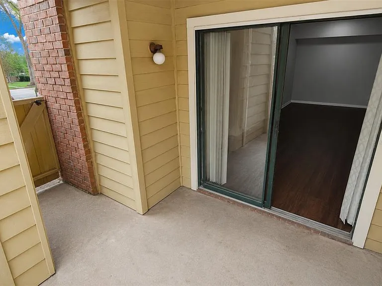 8718 Mallard Reserve Dr #104 — Photo 46