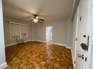 1916 R Street, Washington, DC 20009