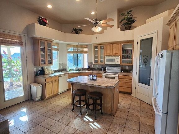 3rd image of 10716 S Fountain Cove