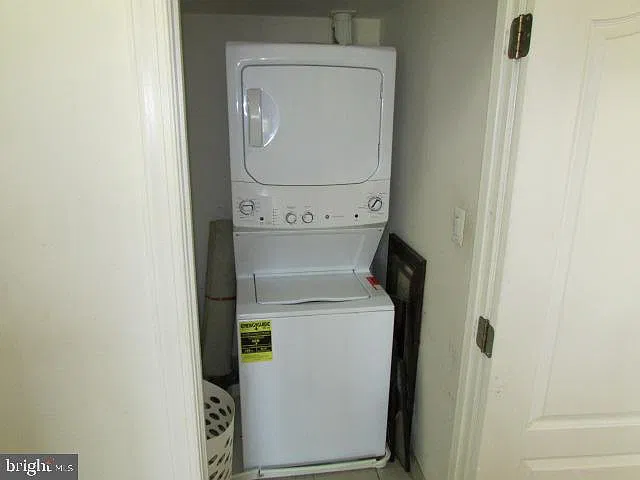 6310 Hil Mar Dr #9-11 — Photo 20