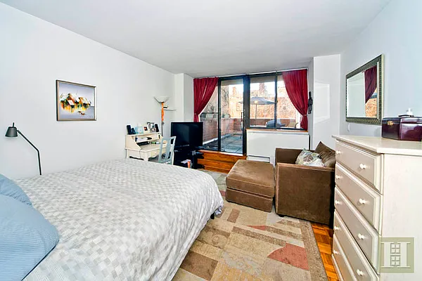 Rented by Halstead Real Estate | media 21