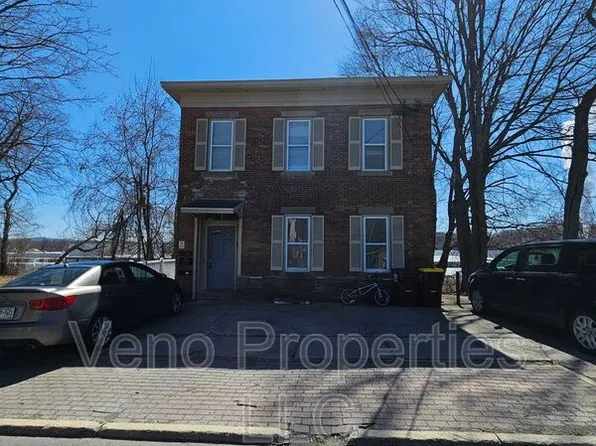 43 McCrea St Unit 3, Fort Edward, NY 12828