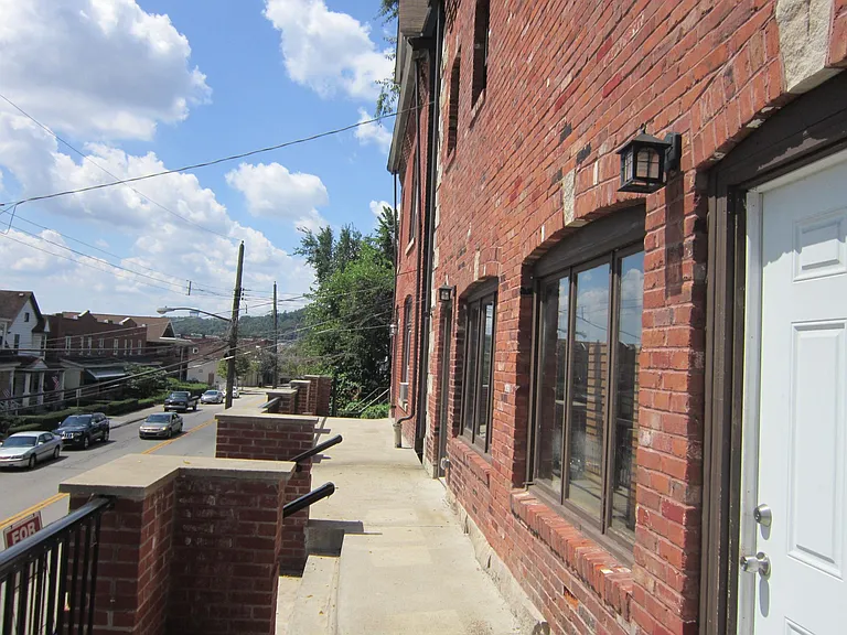 1851 Morningside Ave — Photo 16
