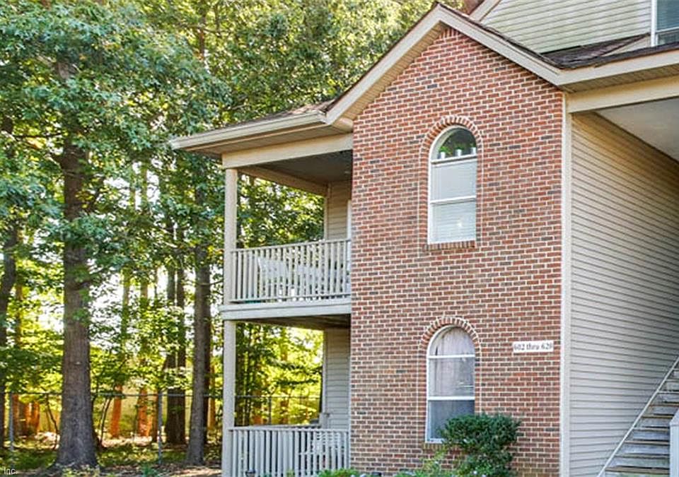 1st image of 612 Mary Robert Ln #204