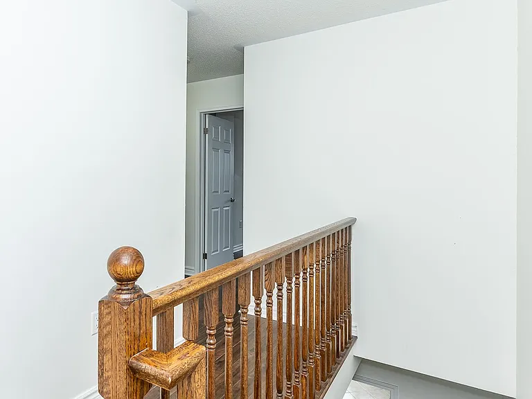 561 Speyer Cir — Photo 21