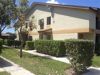 1st image of 113 Gardens Dr APT 101