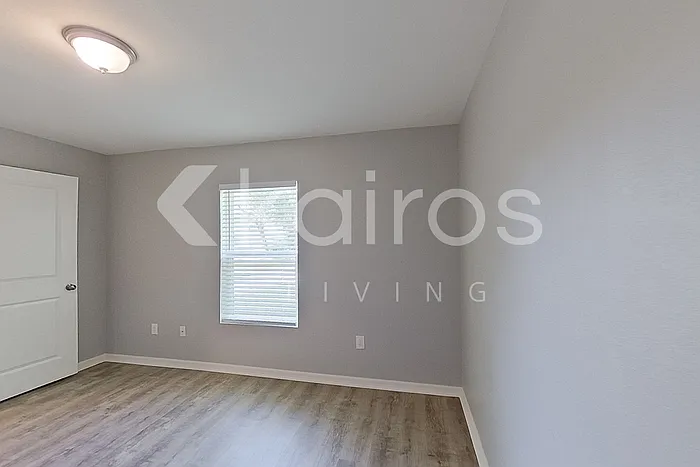 1124 Ware Ave — Photo 8