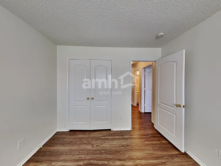2700 Salado Trl — Photo 16