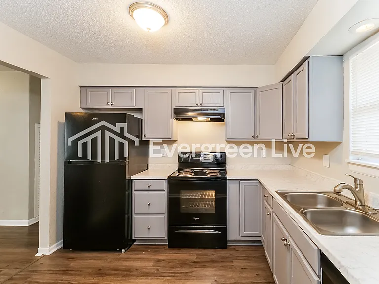 1109 NE 9th Street Ter — Photo 7