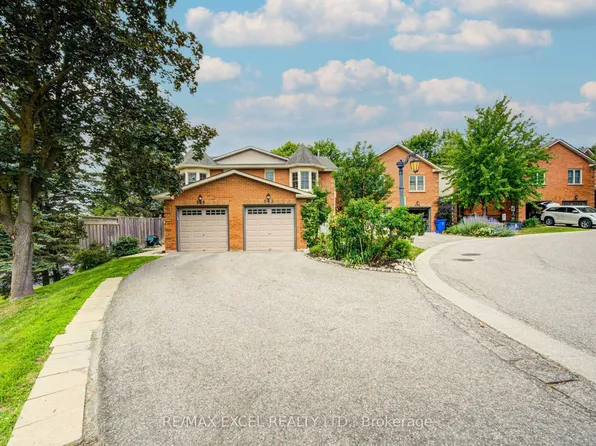 563 Tara Hill Cir, Aurora, ON L4G 6G9