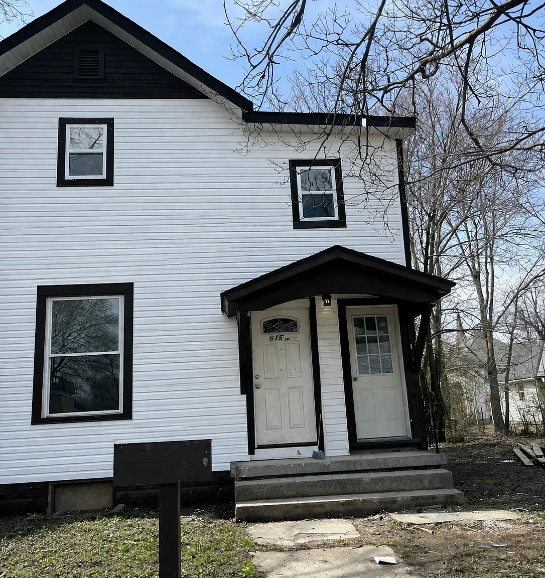 2 bed, $1,100 — Photo 4