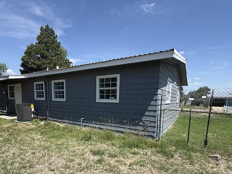 1117 Seneca Ln — Photo 3