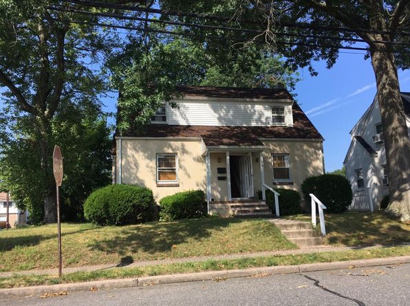 4 10th Ave #2