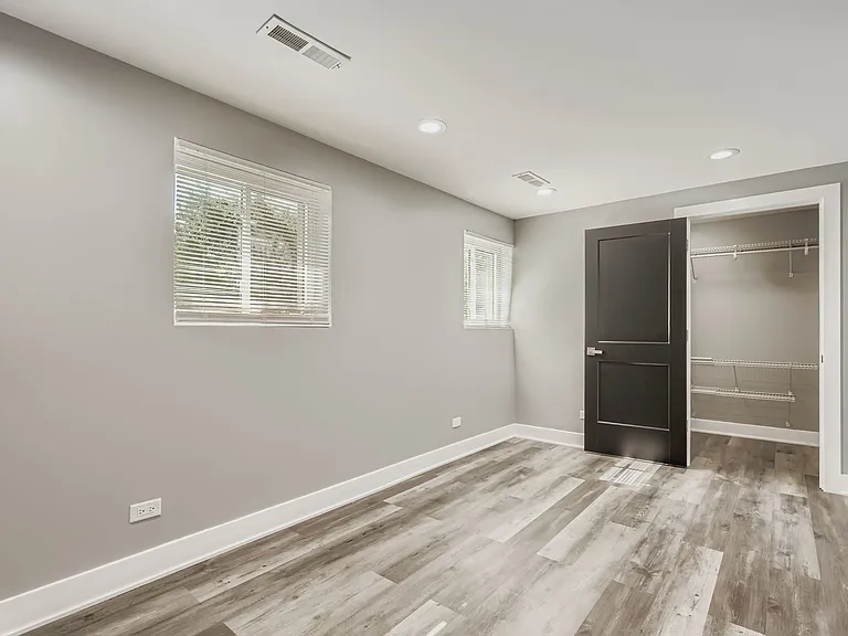 5611 Allemong Dr — Photo 24