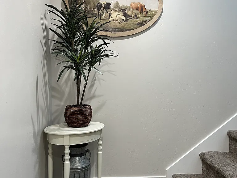 592 N Hills Ct — Photo 17