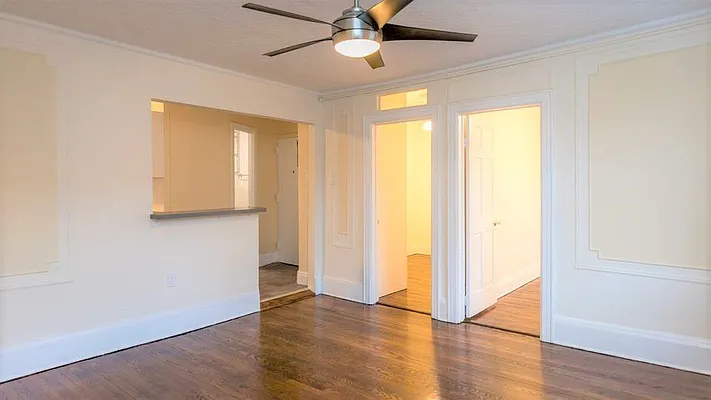 Rented by Sterling Holdings | media 20