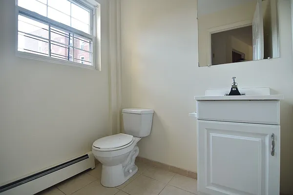 Rented by Clove Realty LLC | media 9