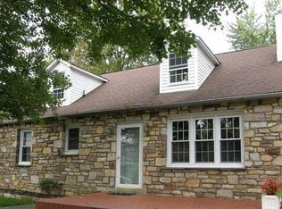 2128 Carol Ln, East Norriton, PA 19401