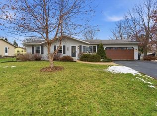 127 Thomson Lane, Oregon, WI 53575