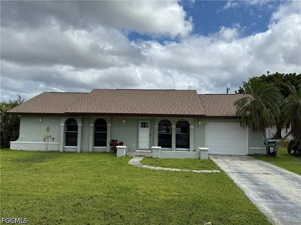 2935 SW 1st Pl, Cape Coral, FL 33914
