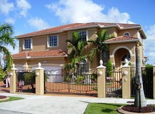 16861 NW 77th Pl, Miami Lakes, FL 33016