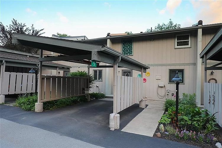 1st image of 5 Harbour Ln