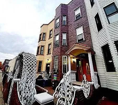 Rented by Brooklyn Property Group LLC | media 17