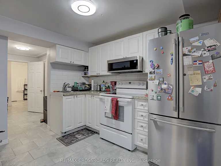 2 Viceregal Ct #BASEMENT — Photo 11
