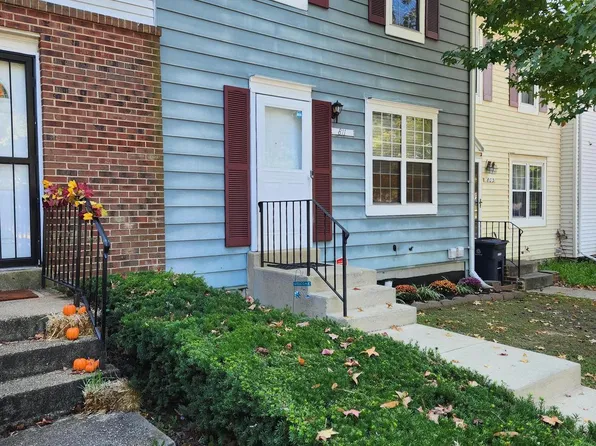 811 Saint Michaels Dr, Bowie, MD 20721