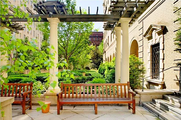 Rented by McDonagh Real Estate | media 12