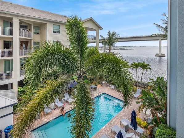 215 NW Flagler Ave APT 302, Stuart, FL 34994