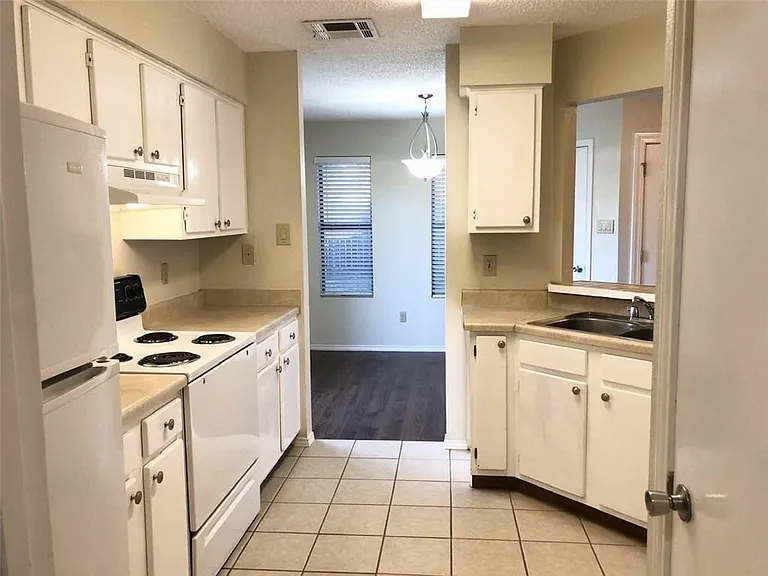 1701 Horseshoe Cir — Photo 16