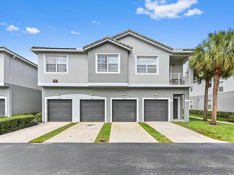 3043 Grandiflora Dr — Photo 1