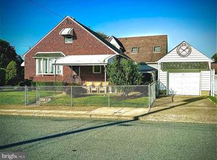 9301 Ditman St, Philadelphia, PA 19114