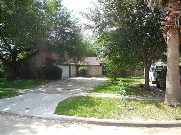 3rd image of 6911 Stoner Ct