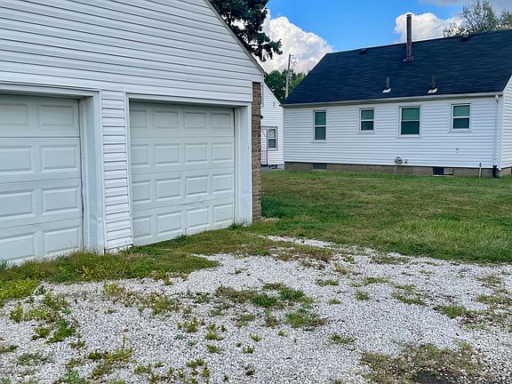 Detached double car garage