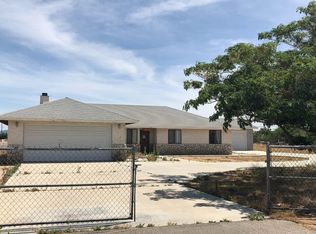 16693 Mesa St, Hesperia, CA 92345