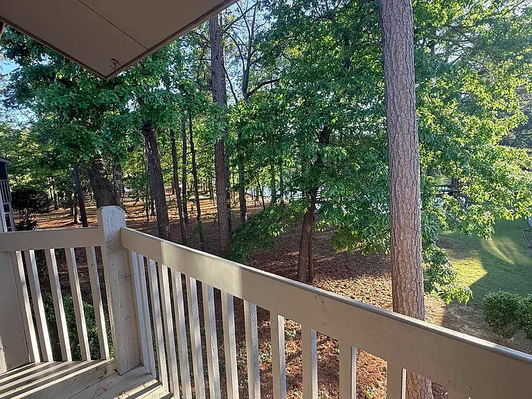 405 Harbison Blvd #B — Photo 2