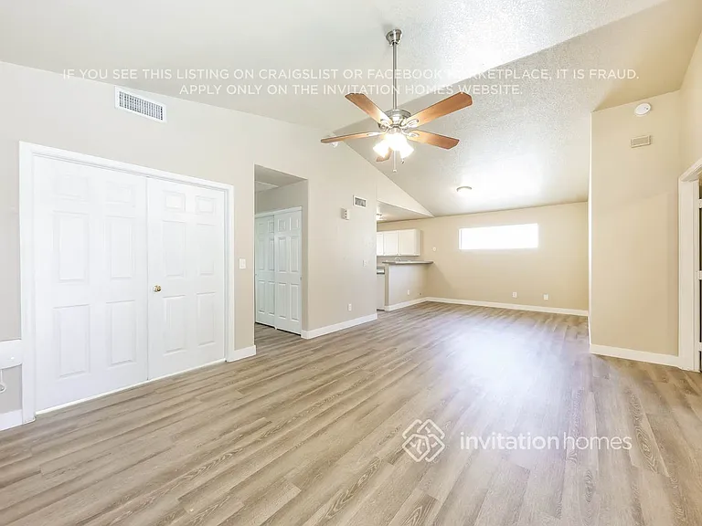 8142 W Mescal St — Photo 5